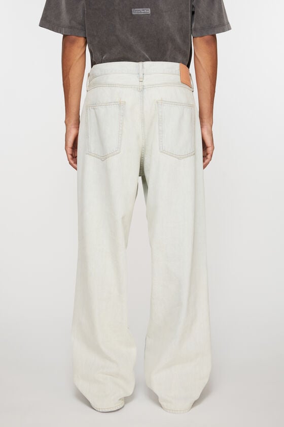 Acne Studios Locker geschnittene Jeans – 1981M Blitzangebot