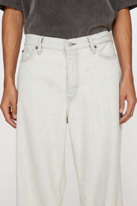 Acne Studios Locker geschnittene Jeans – 1981M Blitzangebot
