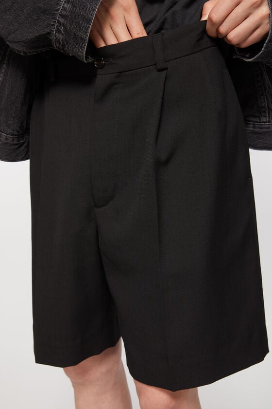 Acne Studios Maßgeschneiderte Shorts Bis zu 50% Rabatt