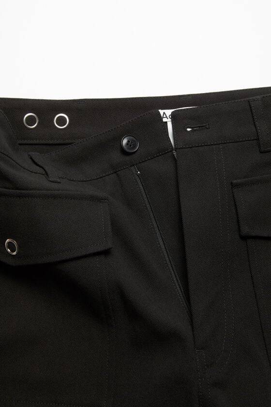 Acne Studios Shorts aus Twill 50% Rabatt für begrenzte Zeit