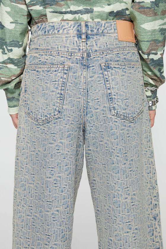 Acne Studios Denim-Shorts mit Monogramm – lockere Passform 2025