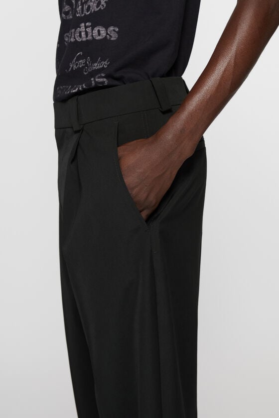 Acne Studios Figurnahe Hose Muttertagsangebot