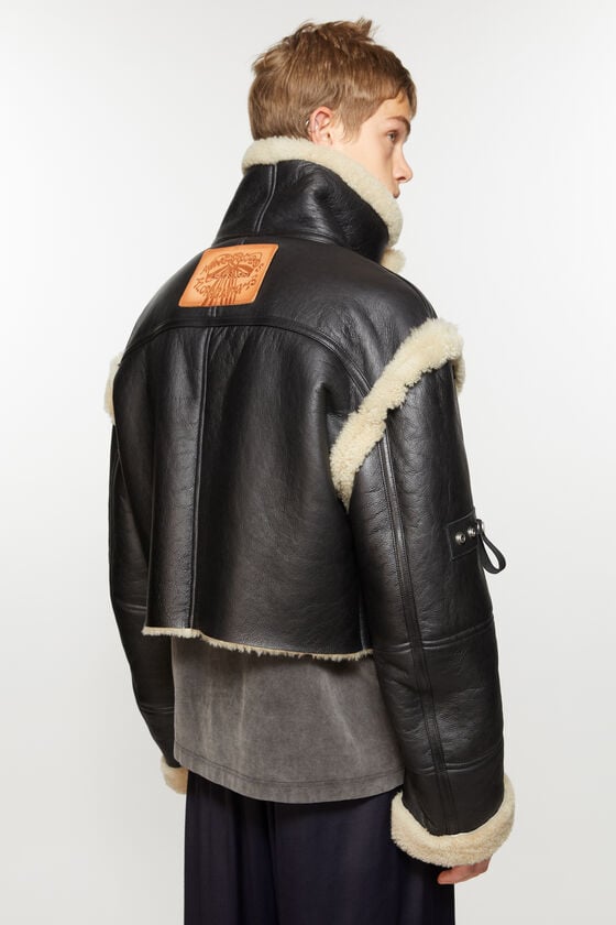 Acne Studios Jacke aus Shearling mit Schnalle Online