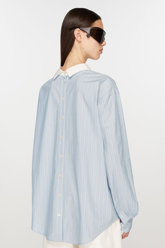 Acne Studios Gestreiftes Hemd Kauf eins, bekomm eins gratis