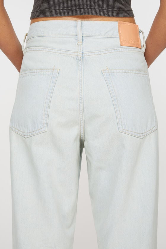 Acne Studios Locker geschnittene Jeans – 1981F 2025