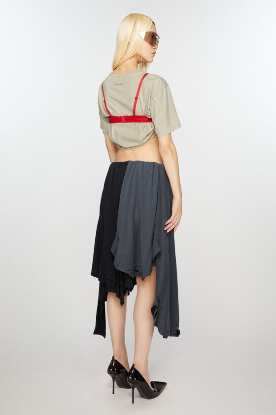 Acne Studios Lagenrock Laufsteg-Show Sonderangebot