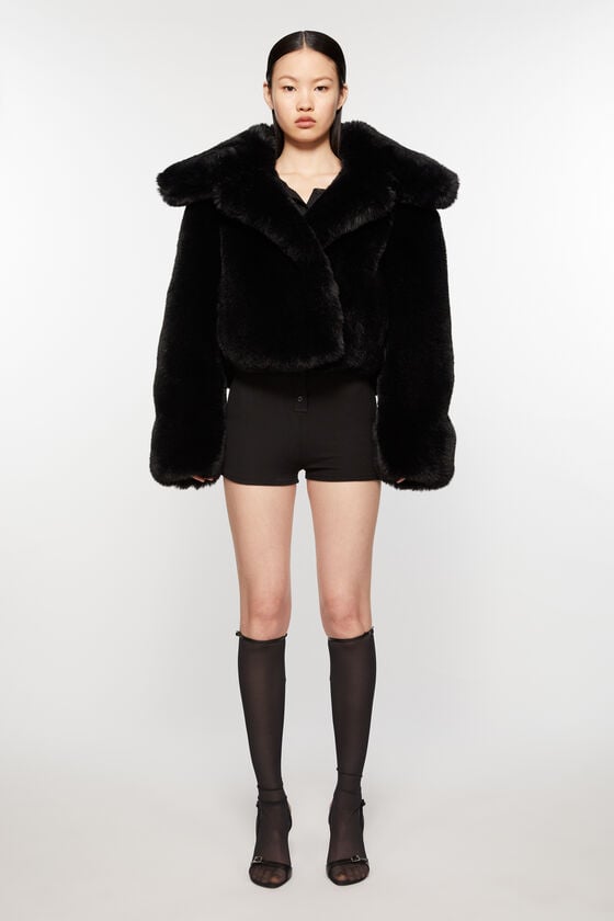 Acne Studios Flauschige Jacke Laufsteg-Show Wochenangebot