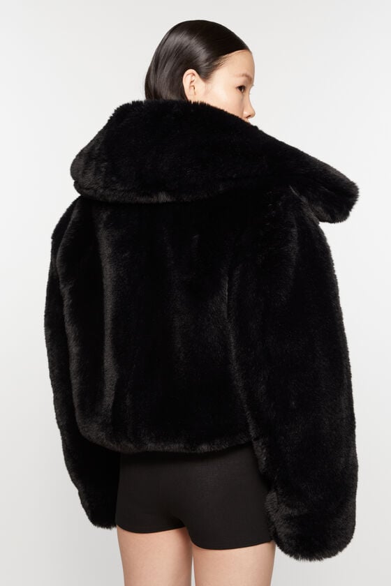 Acne Studios Flauschige Jacke Laufsteg-Show Wochenangebot