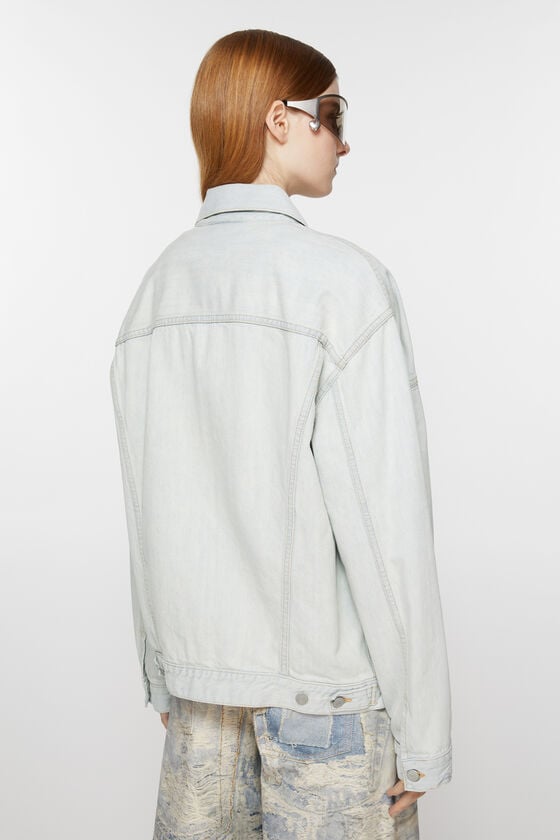 Acne Studios Jeansjacke – entspannte Passform Fabrikladen
