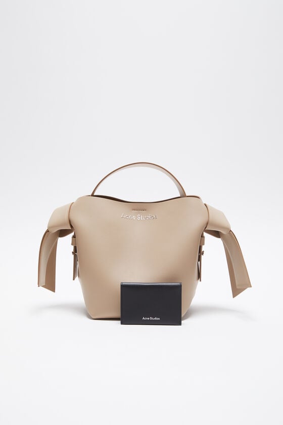 Acne Studios Gefaltete Lederbrieftasche VIP-Rabatte