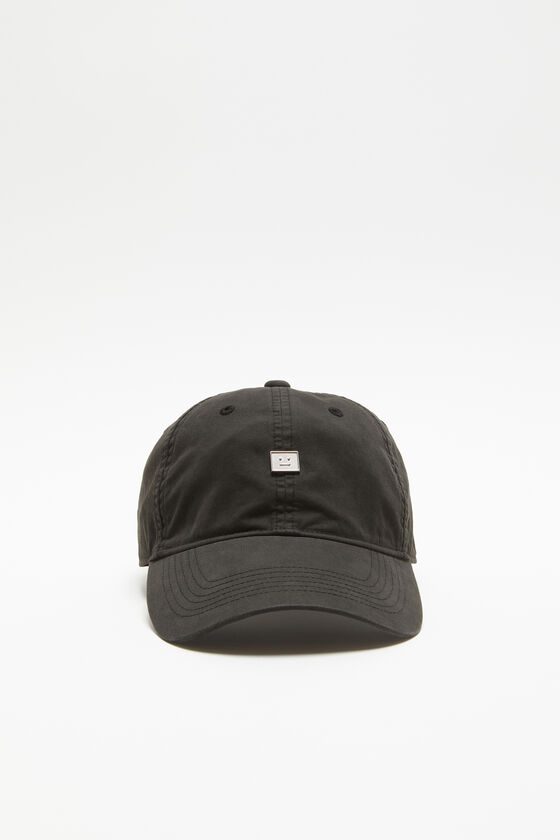 Acne Studios Kappe mit aufgesetztem Face-Aufnäher aus Metall