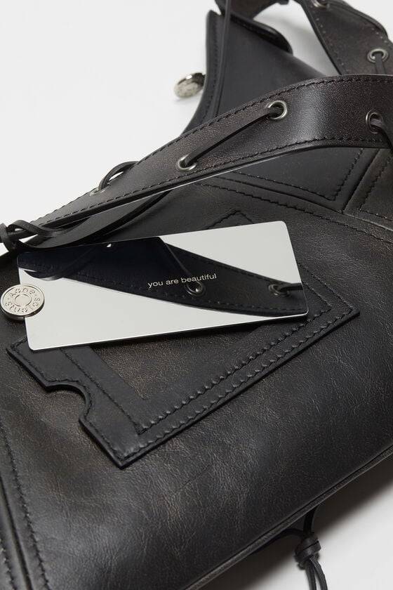 Acne Studios Platt Schultertasche zollfrei