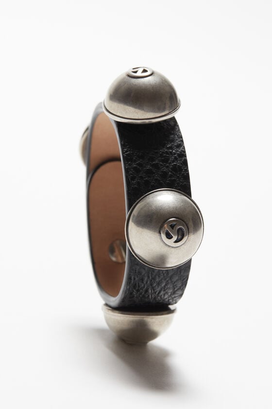 Acne Studios Nietenarmband aus Leder 2025