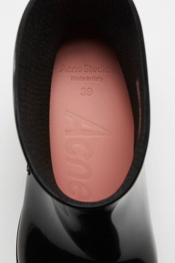 Acne Studios Gummistiefeletten Fabrikverkauf