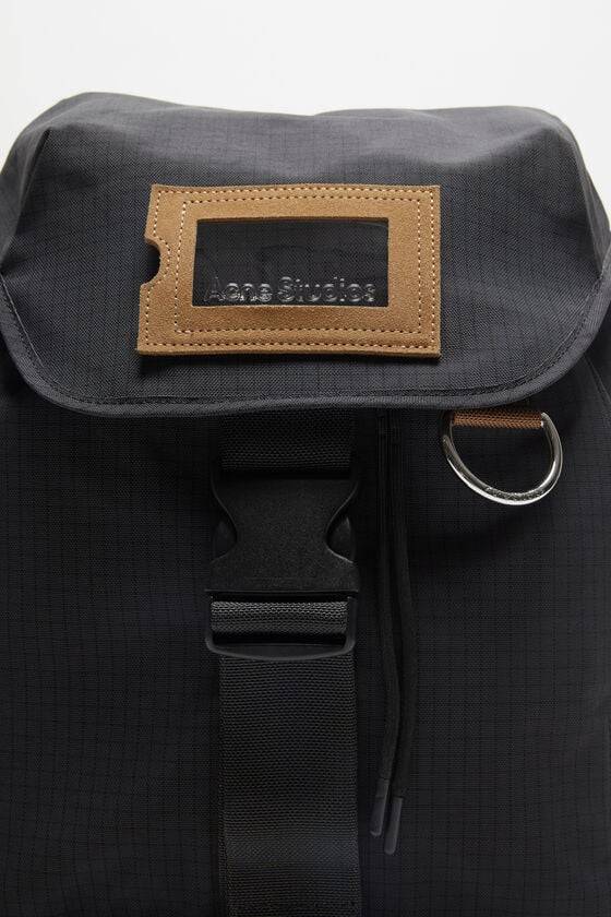 Acne Studios Rucksack aus Ripstop-Nylon Räumungsverkauf