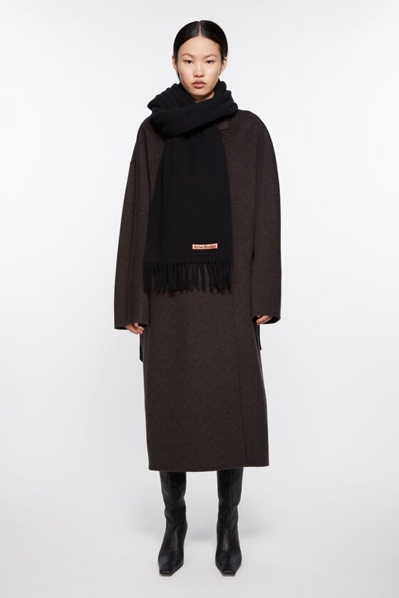Acne Studios Oversized-Wollschal mit Fransen Kauf eins, bekomm eins gratis