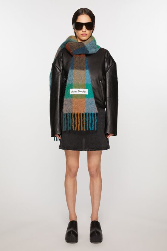 Acne Studios Karierter Schal aus Mohair Bis zu 55% Rabatt
