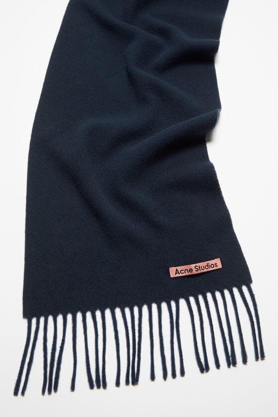 Acne Studios Schmaler Fransen-Schal aus Wolle Riesige Rabatte