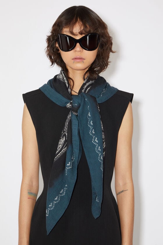 Acne Studios Schal mit Print 50% Rabatt für begrenzte Zeit