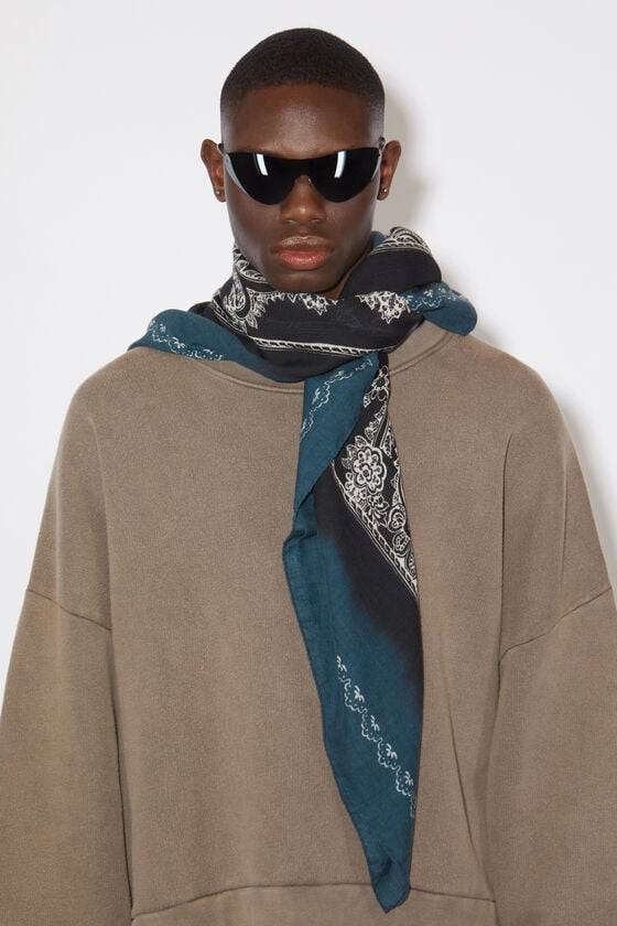 Acne Studios Schal mit Print 50% Rabatt für begrenzte Zeit