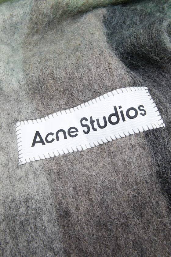 Acne Studios Karierter Schal aus Mohair Meist gekauft