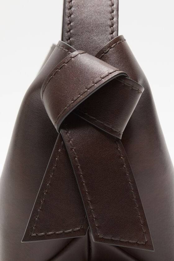 Acne Studios Musubi Mini Schultertasche Preisnachlass