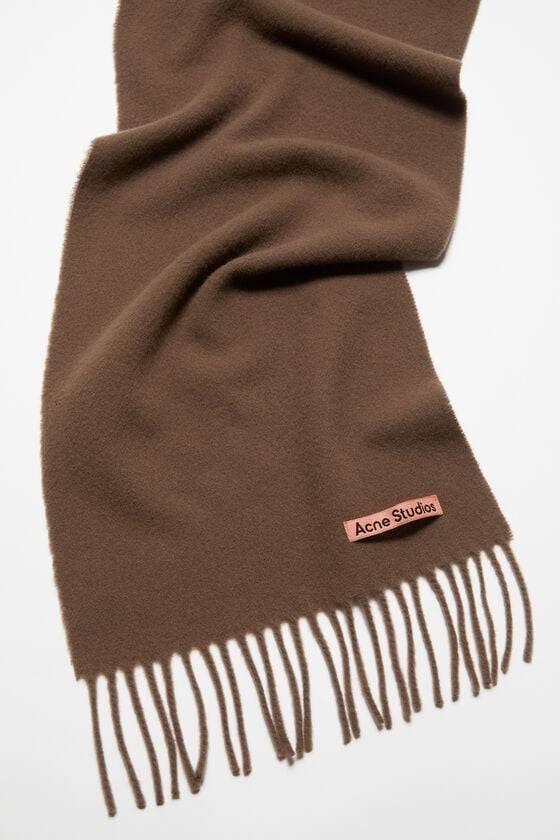 Acne Studios Schmaler Fransen-Schal aus Wolle Heißer Verkauf