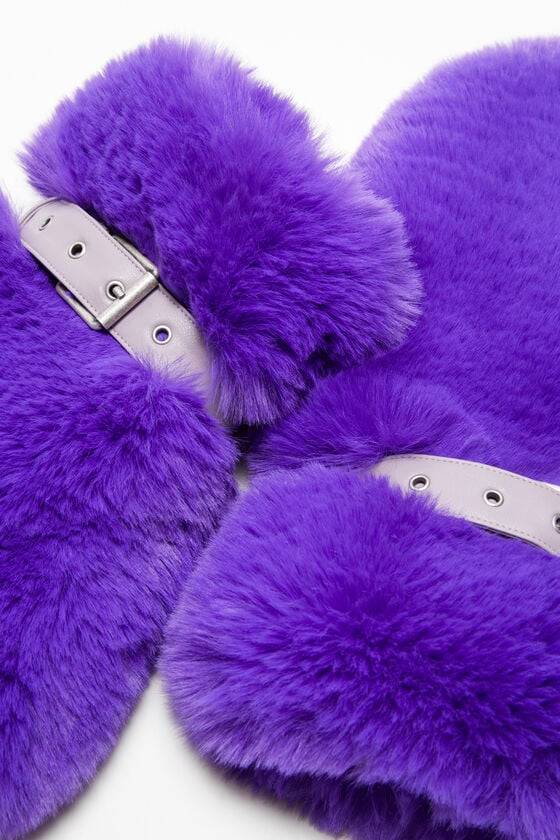 Acne Studios Flauschige Fäustlinge mit Schnalle Online Outlet