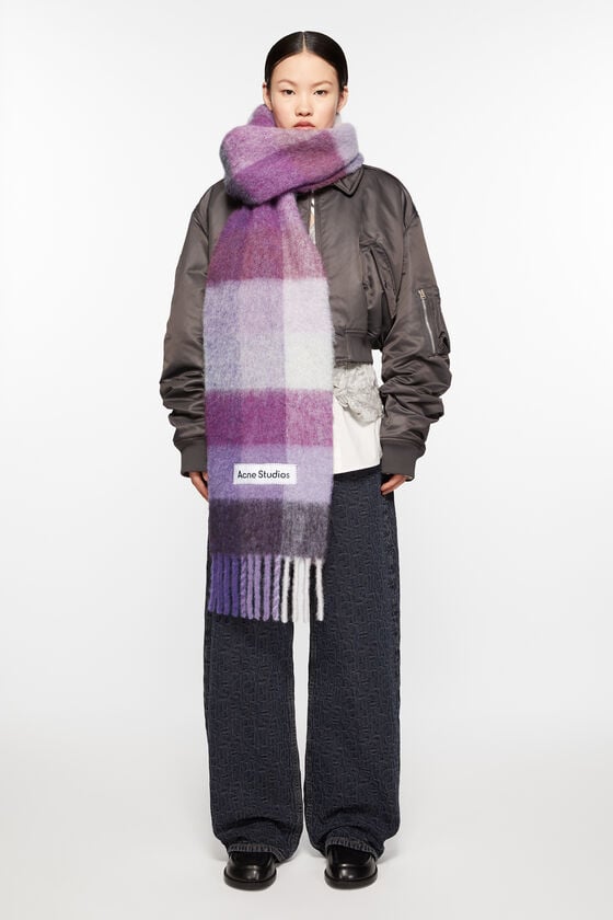 Acne Studios Karierter Schal aus Mohair Exklusive Angebote