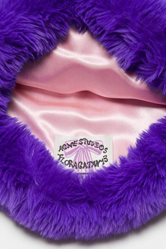 Acne Studios Flauschige Mütze mit Schleife Blitzangebot