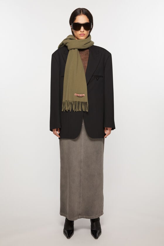 Acne Studios Schmaler Fransen-Schal aus Wolle Riesige Ersparnisse