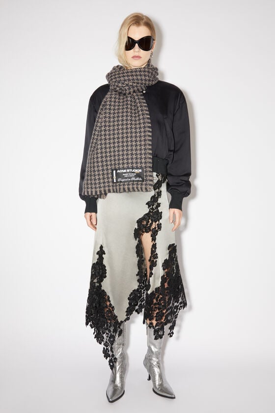 Acne Studios Wollschal mit Hahnentrittmuster Kostenlose Rückgabe