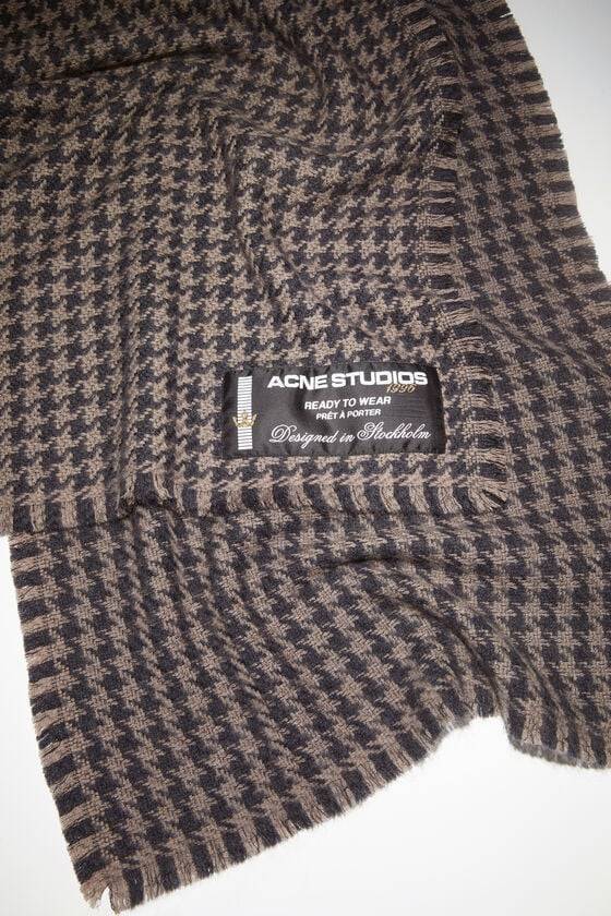 Acne Studios Wollschal mit Hahnentrittmuster Kostenlose Rückgabe