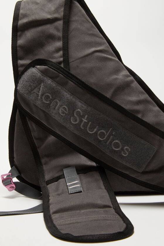 Acne Studios Sling-Rucksack Letzte 3 Tage