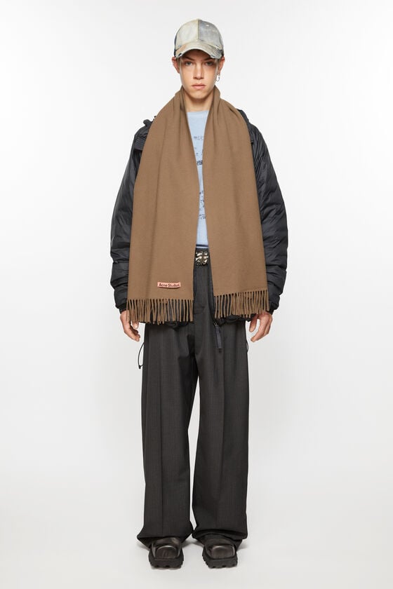 Acne Studios Schmaler Fransen-Schal aus Wolle Nur für heute