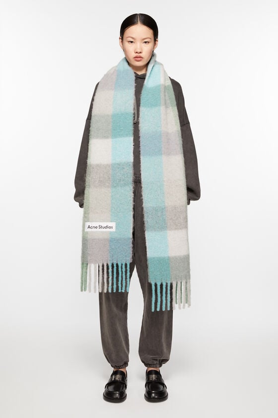 Acne Studios Karierter Schal aus Mohair Nur noch ein Tag übrig