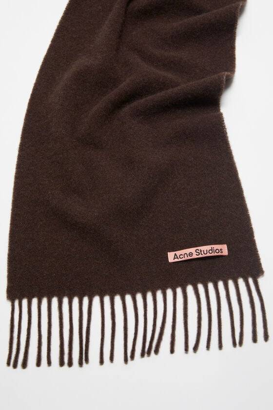 Acne Studios Schmaler Fransen-Schal aus Wolle Clearance-Verkauf