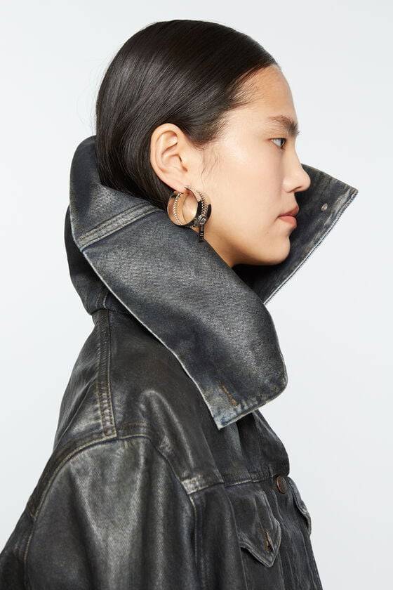 Acne Studios Creolen Laufsteg-Show Blitzverkäufe