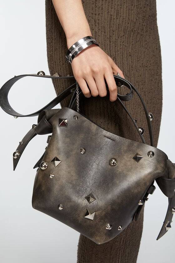 Acne Studios Offener Armreif Laufsteg-Show Kostenloser Versand
