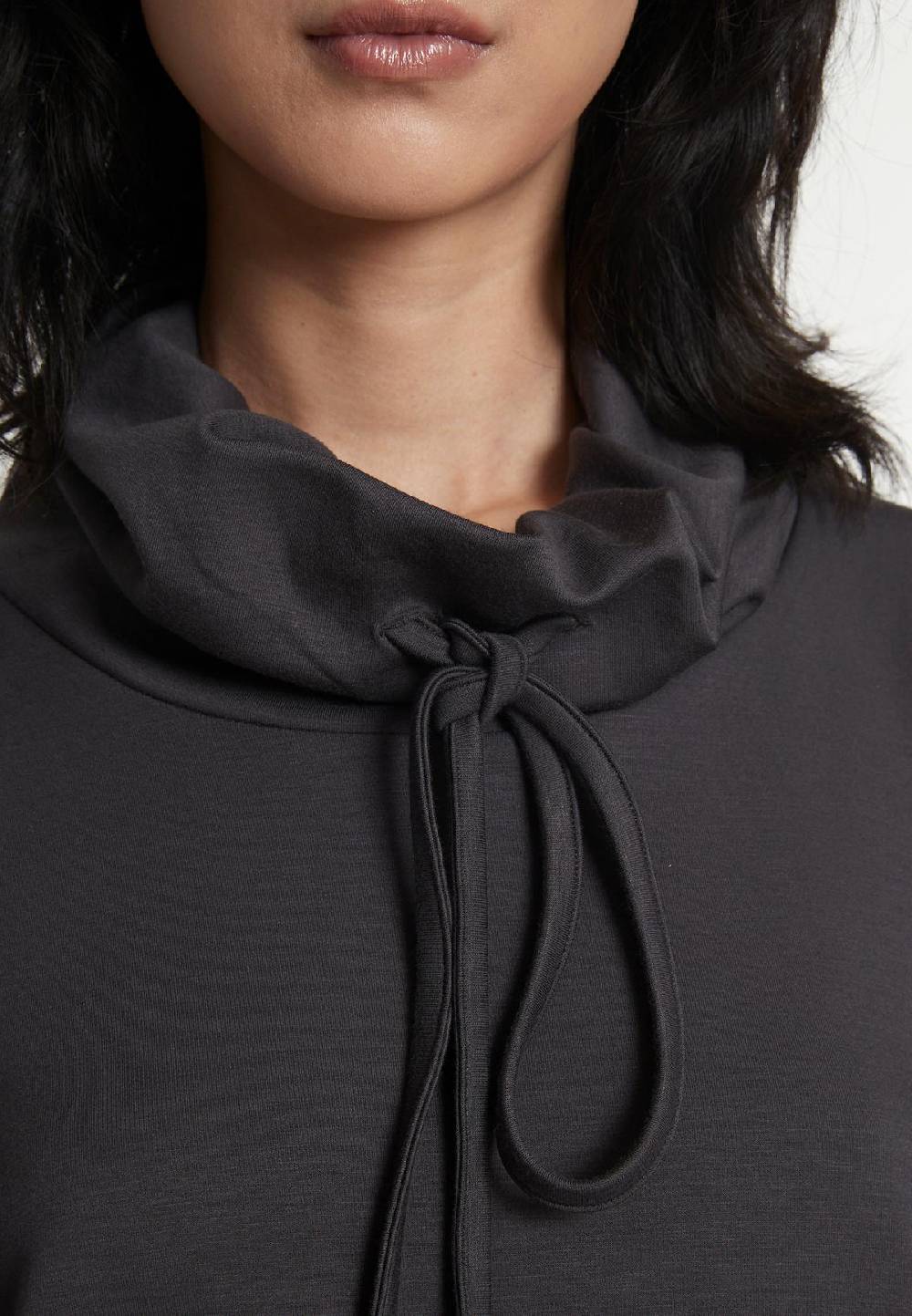 Ana Alcazar Rollkragentop Iresa Riesige Ersparnisse