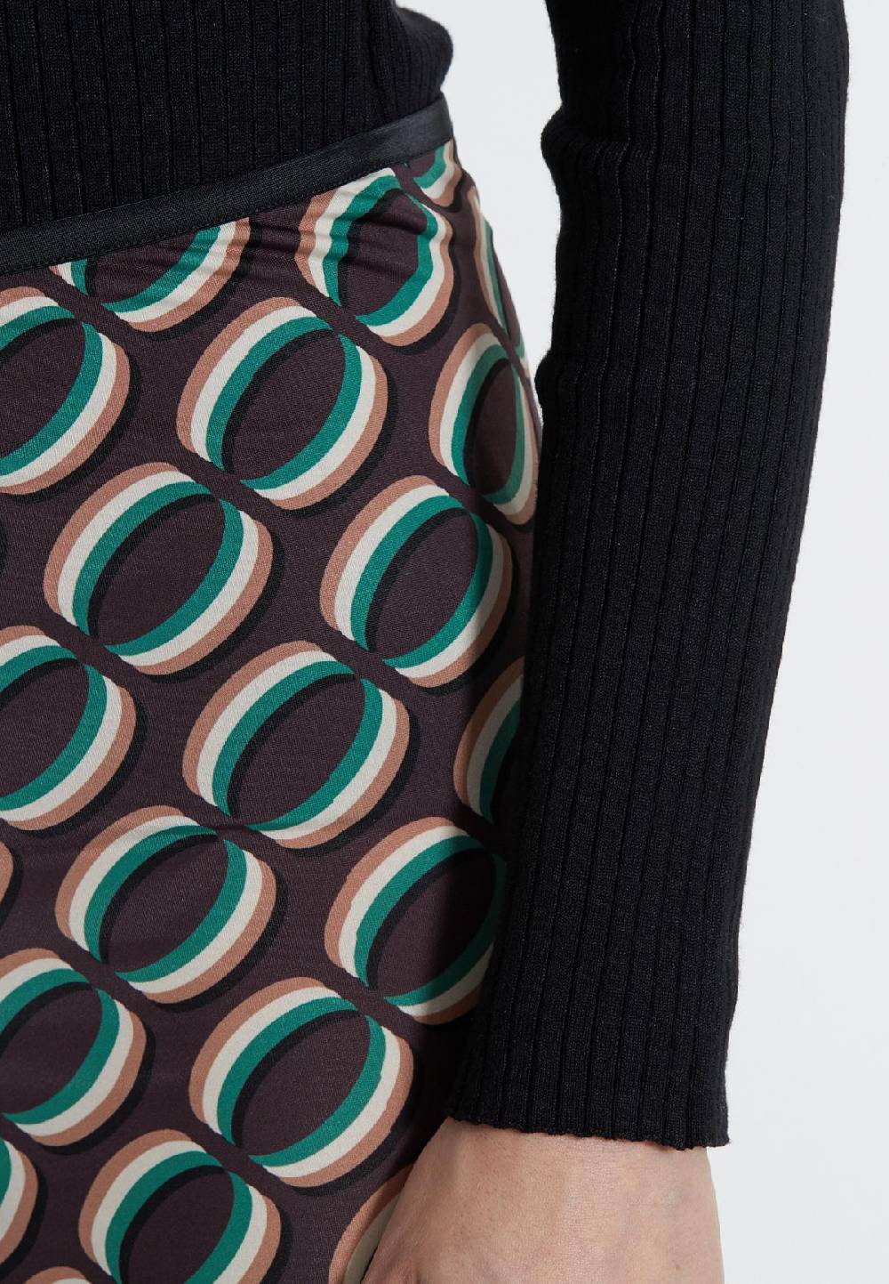 Ana Alcazar Leggings Hiofa Letzter Tag