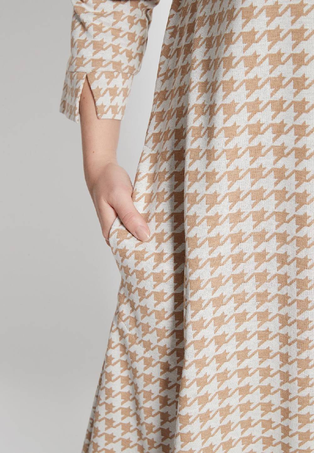 Ana Alcazar Rollkragenkleid Hepane Neueste Stile