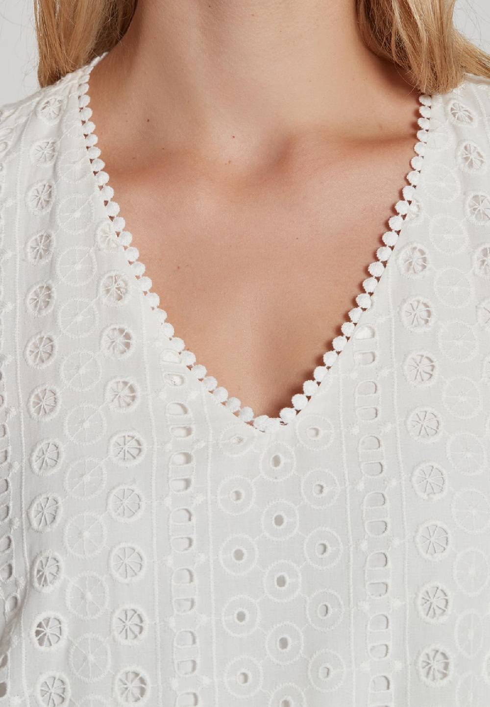 Ana Alcazar Midikleid Gillena Riesige Ersparnisse