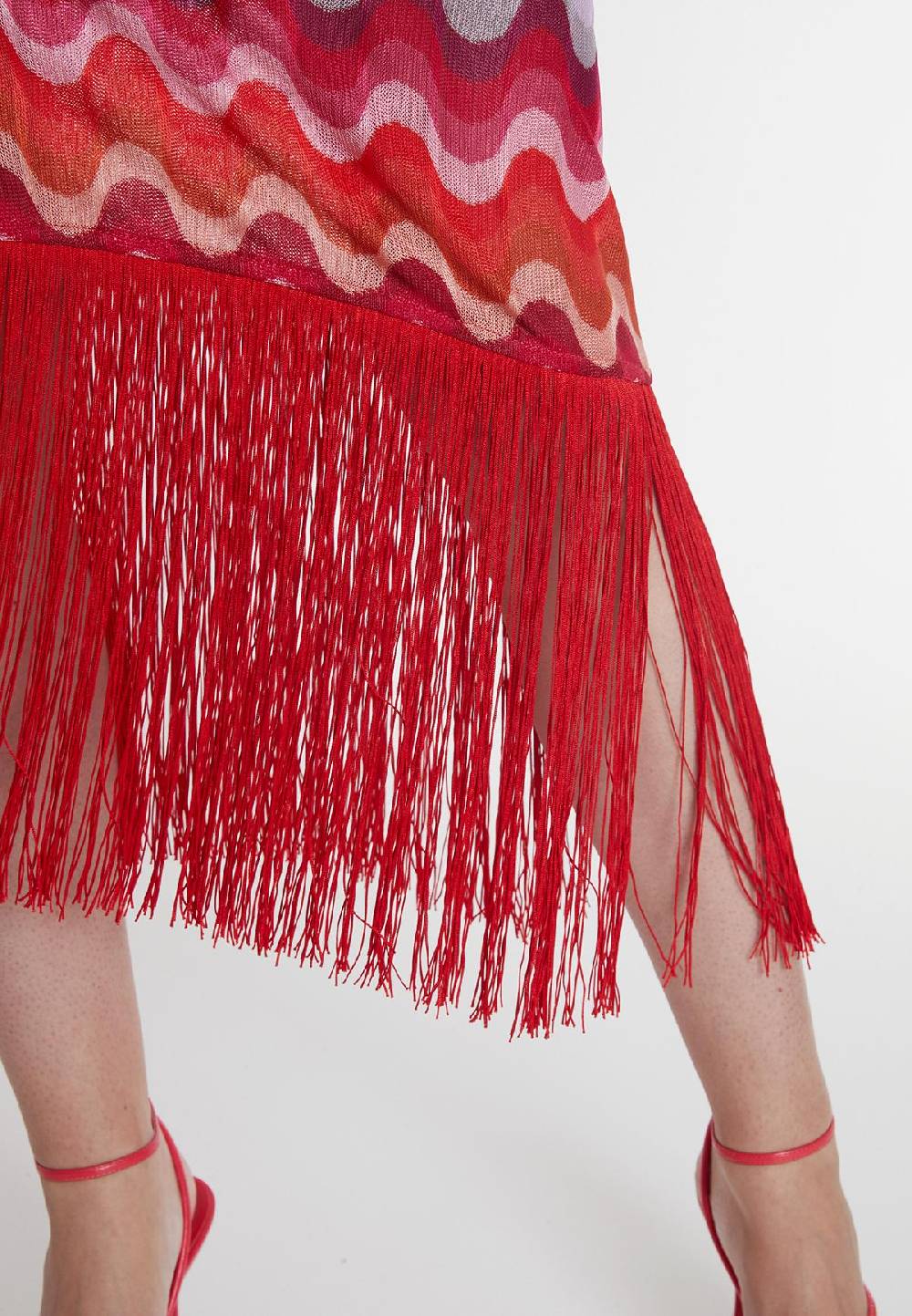 Ana Alcazar Fransenkleid Piwane 2025