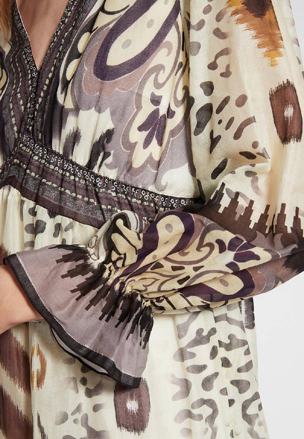 Ana Alcazar Bohokleid Farisa Begrenzte Freigabe