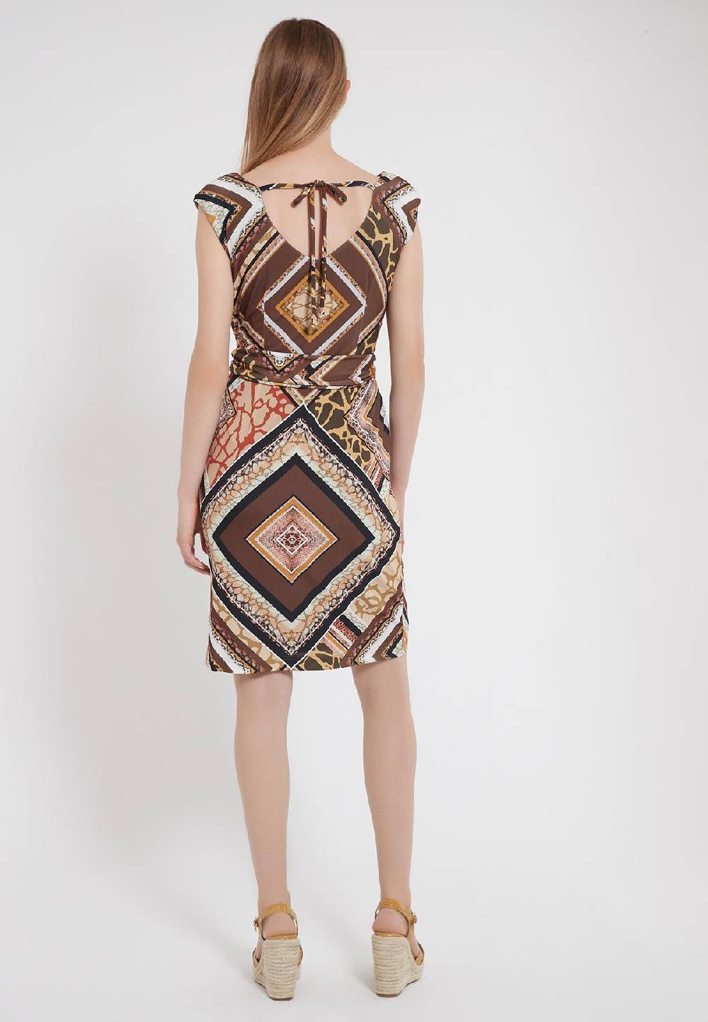 Ana Alcazar Gürtel Kleid Zinos Letzte 3 Tage