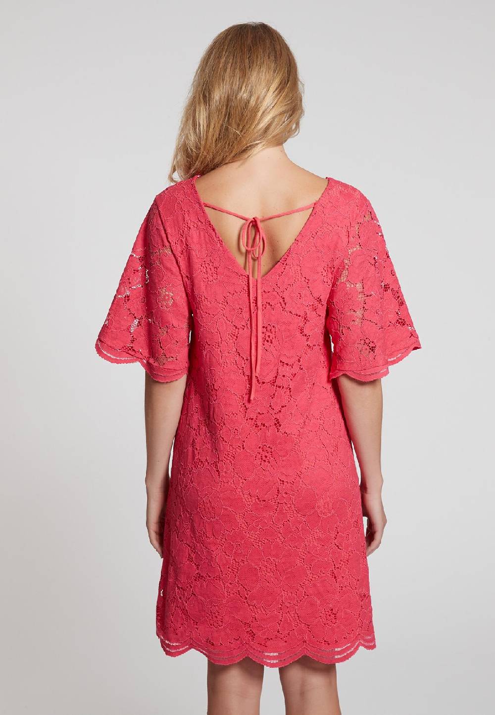 Ana Alcazar Spitzenkleid Gionna Letzter Tag