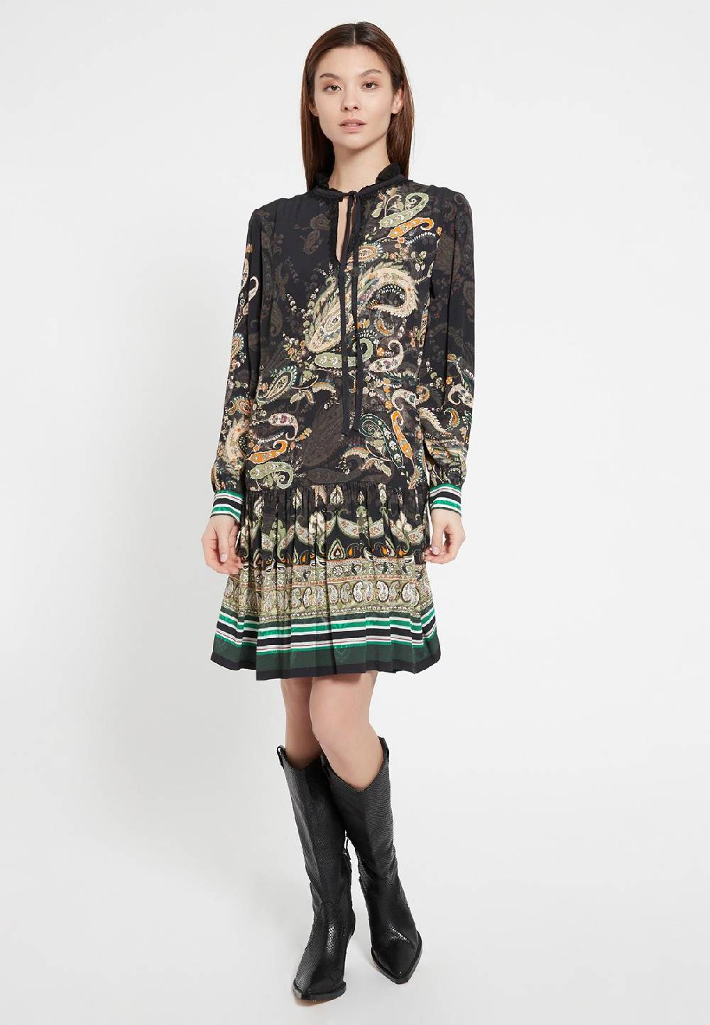 Ana Alcazar Bohokleid Balma Lagerräumung