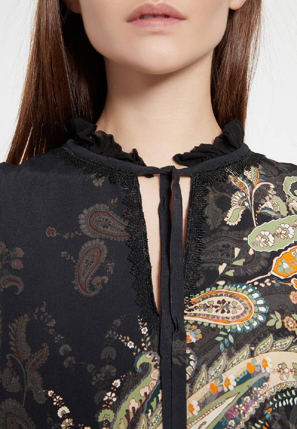 Ana Alcazar Bohokleid Balma Lagerräumung