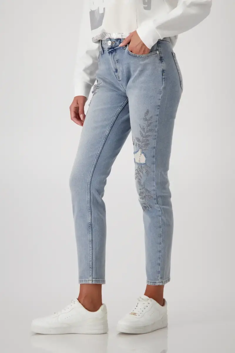 Monari Jeans mit Schmuck im Angebot